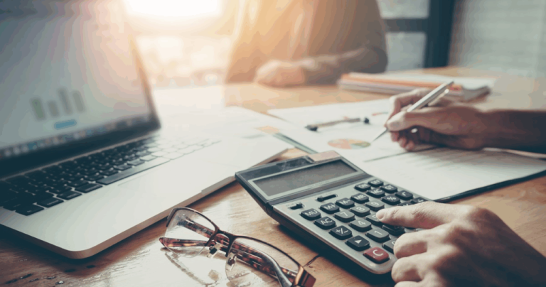 What Is AI Automation? And How It’s Different from Traditional Automation What Is AI Automation? And How It’s Different from Traditional Automation